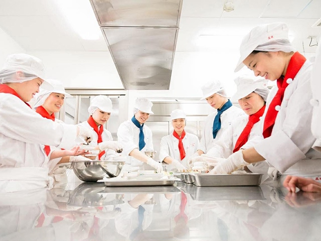 学校法人 松江栄養調理製菓専門学校